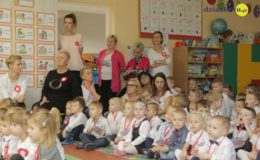 Uroczysta akademia z okazji Święta Niepodległości w Przedszkolu nr 5