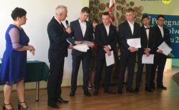 Zakończenie roku klas czwartych w Zespole Szkół Zawodowych w Iłowie