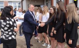 Licealiści rozpoczęli wakacje