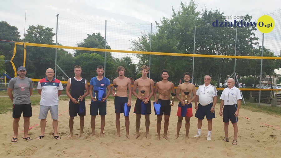 Turniej Siatkówki Plażowej o Puchar Burmistrza